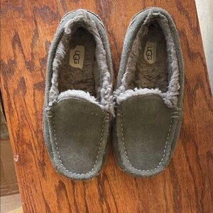 UGG Kids Grey Suede Shearling-Lined Moccasin Slippers